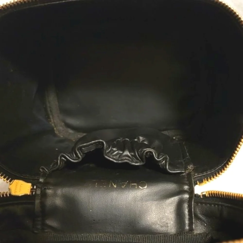 Authentic CHANEL Black Lambskin Leather Vanity Case - Picture 10 of 14
